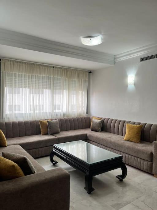 Appartement In The Heart Of Tanger Boulevard Exterior foto